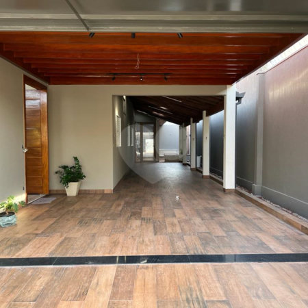 Linda casa a venda no Vale do Sol-Araraquara