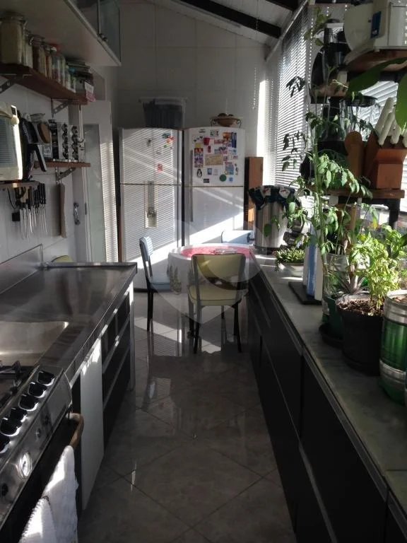 Apartamento à venda na Santa Cecília.