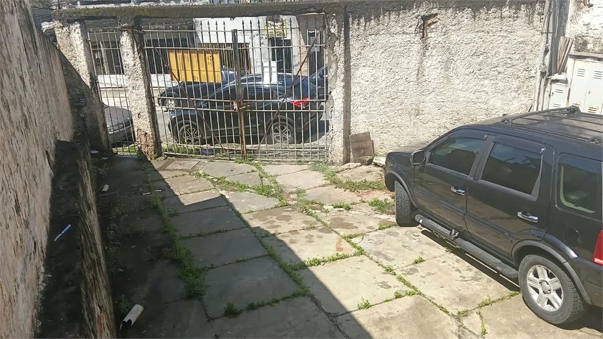 OPORTUNIDADE! ÓTIMO PARA INVESTIDOR. TERRENO 307 M²- Proximidade JABAQUARA