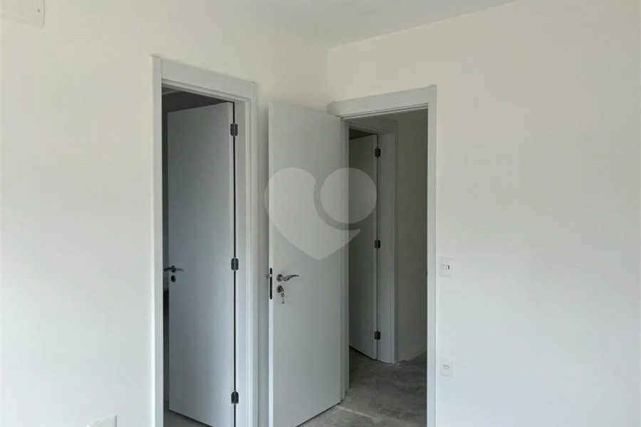 Apartamento de 175m2 à venda com 3 dormitórios e 3 vagas no Paraíso