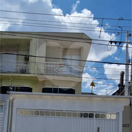 Lindo Sobrado a venda, na região da Cursino