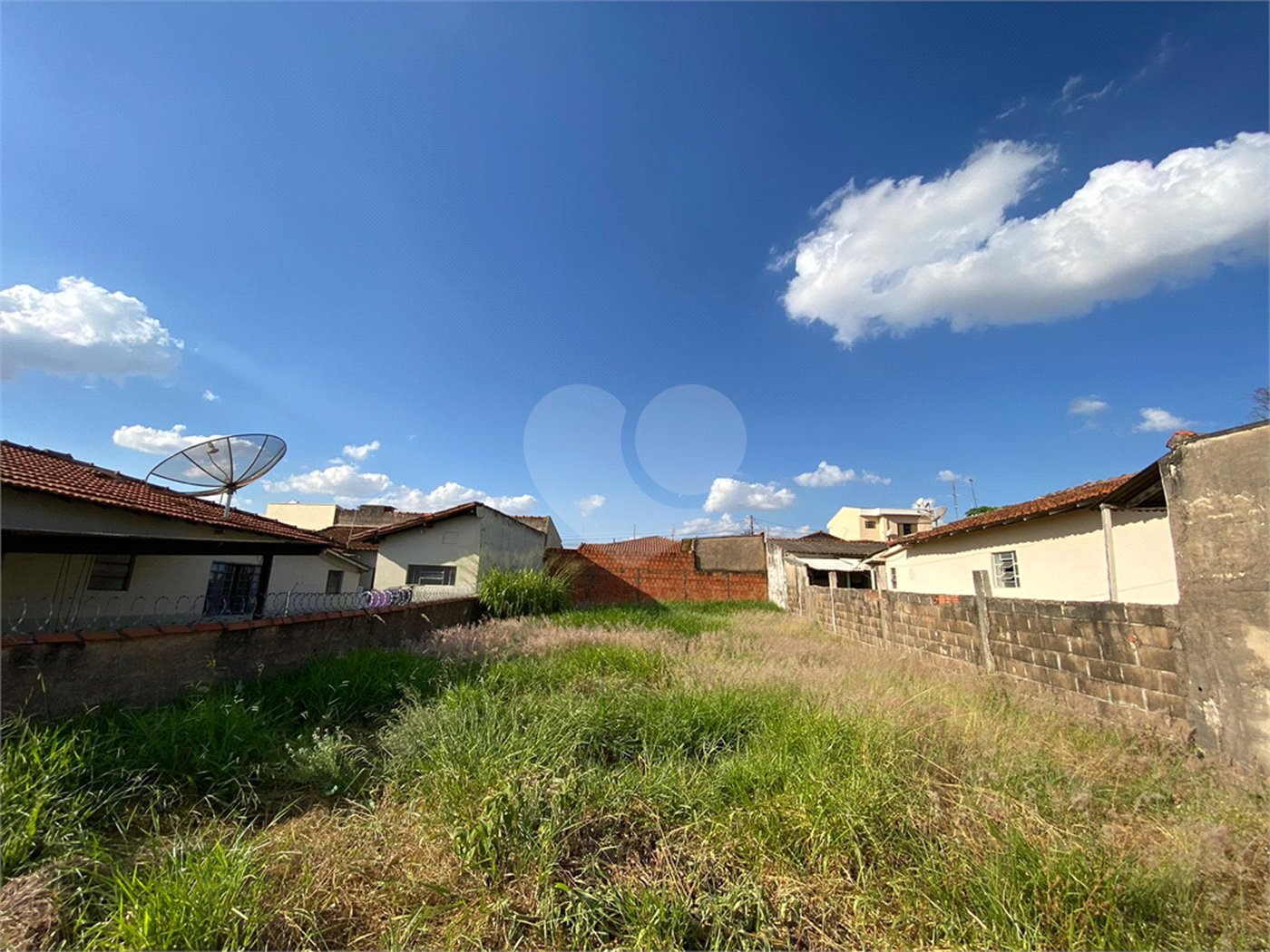 Terreno a venda no bairro Jardim Beatriz