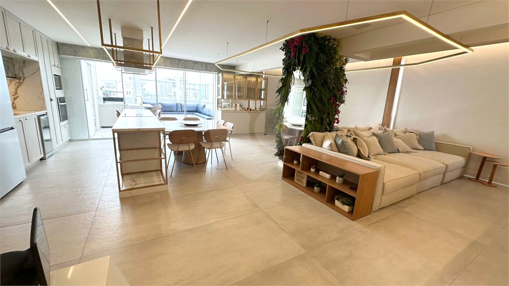 Apartamento de 140 m², 2 dormitórios sendo uma suìte, 3 vagas - Campo Belo/SP.