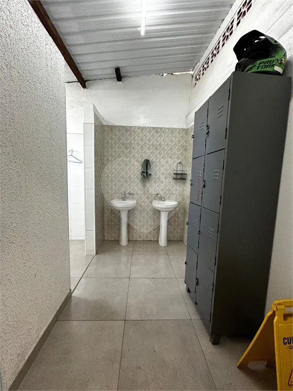 Barracão Comercial à Venda em Piracicaba/SP.