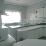 Casa Térrea com 3 dormitórios, sendo 1 suíte.