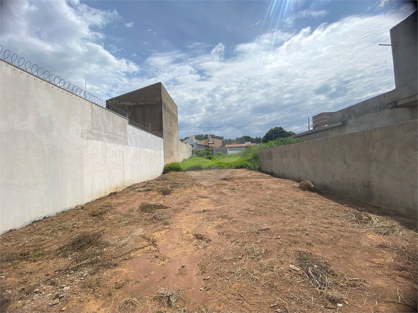 Terreno à Venda no Jardim Embaré - São Carlos