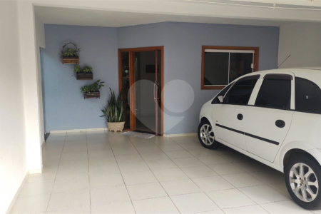 casa com area de lazer a venda