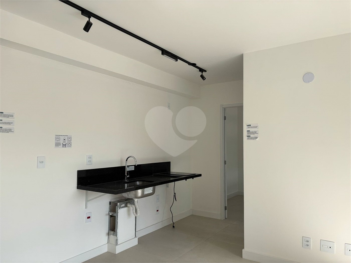 APARTAMENTO NOVO PRÓXIMO METRO SAÚDE LAZER COMPLETO