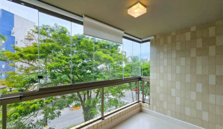 Apartamento à venda com 3 quartos, sendo 2 suítes, em Riviera de São Lourenço, Bertioga, SP