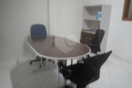 Sala comercial de 130m² Mobiliada com internet e central telefônica, Vila Thays, Atibaia