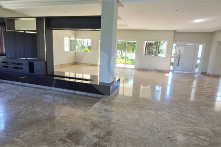 Casa á venda - Vargem Grande Paulista