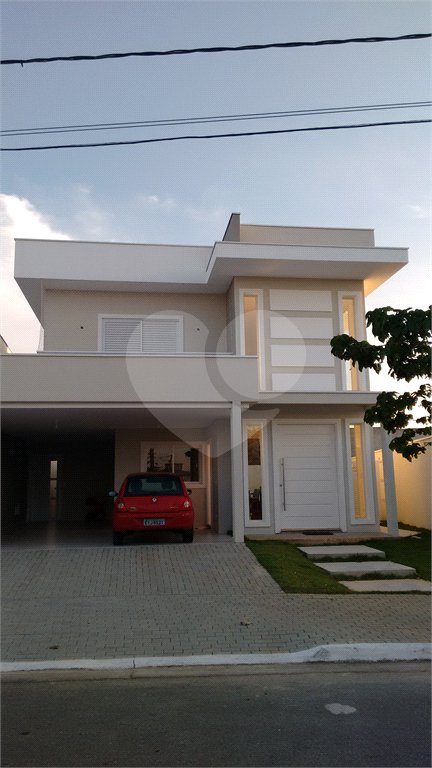 CASA A VENDA NO URBANOVA COM 390M², 5 DORMITORIOS, 6 BANHEIROS, PISCINA, 3 VAGAS, Sjc
