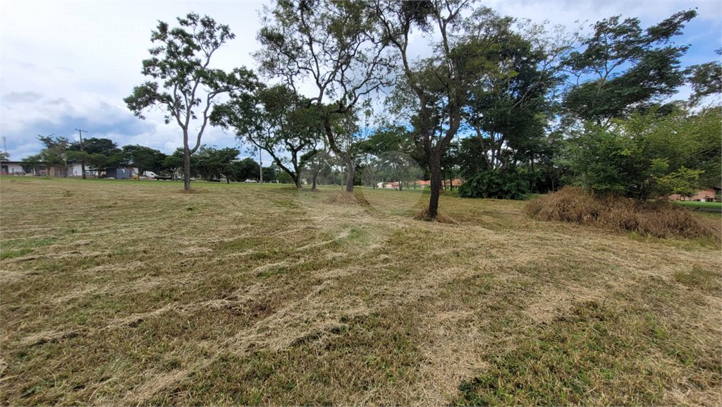 Loteamento Residencial no Condomínio Vila Pinhal do Broa.