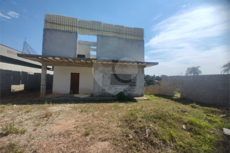 Terreno 810 metros à venda em Atibaia com projeto aprovado exclusivo de alto padrão com construção inacabada