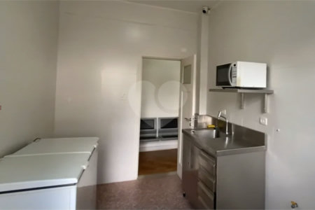 Apartamento 2 dormitorios, sala, cozinha sem vaga ,no bairro Republica
