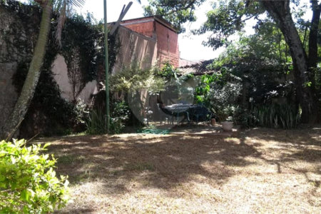 Excelente sítio, localizado no Jardim Tangará