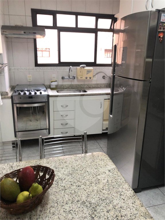 Apartamento com 3 dormitórios, Bairro Saúde,, Muito proximo do metro São Judas e da Igreja!