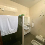 Casa Térrea com 3 suítes, sendo 1 suíte master.