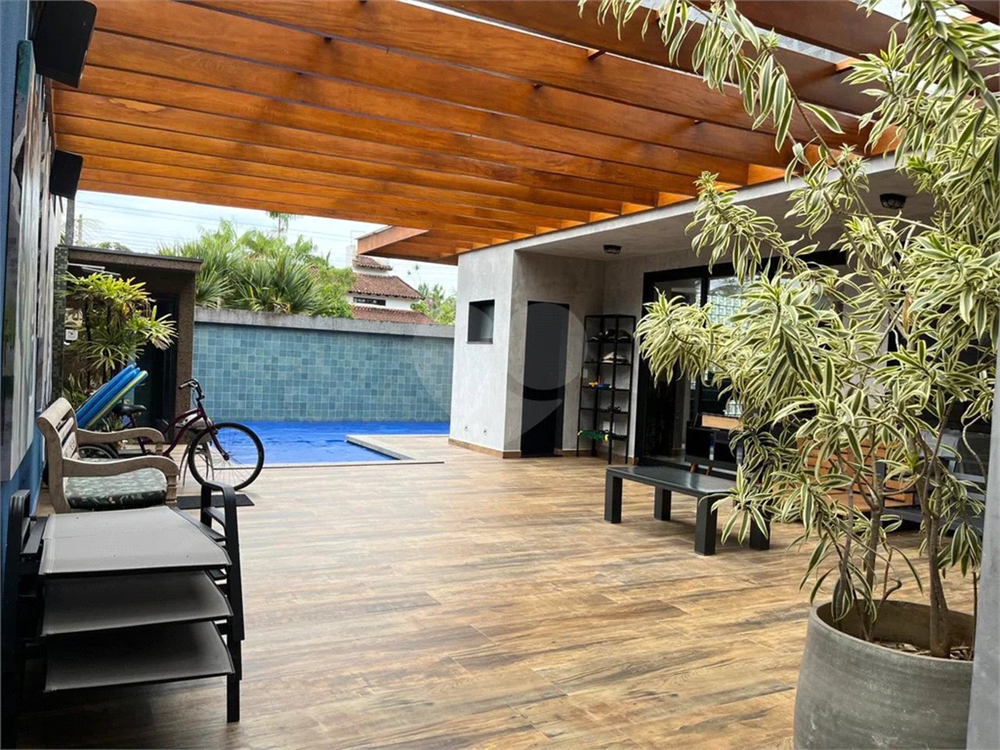 Casa à venda com 4 suítes em Boracéia, São Sebastião, SP