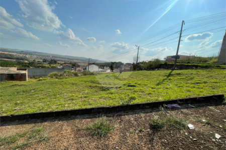 Terreno no Prolongamento Jardim das Torres