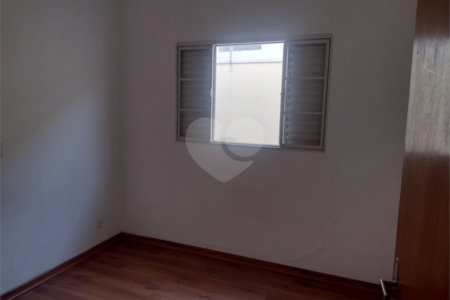 Casa térrea disponivel para venda no Jardim Bandeirantes