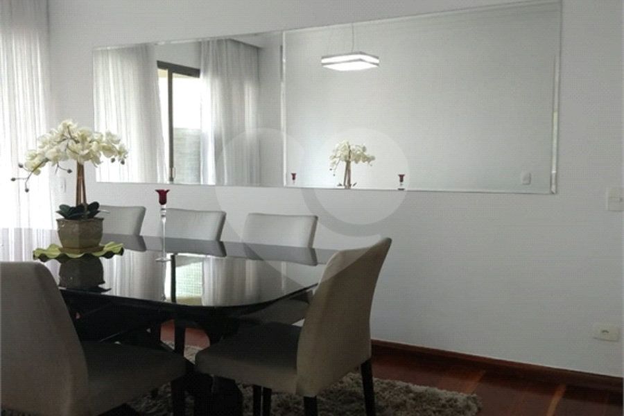 Impecável apartamento no alto de Santana