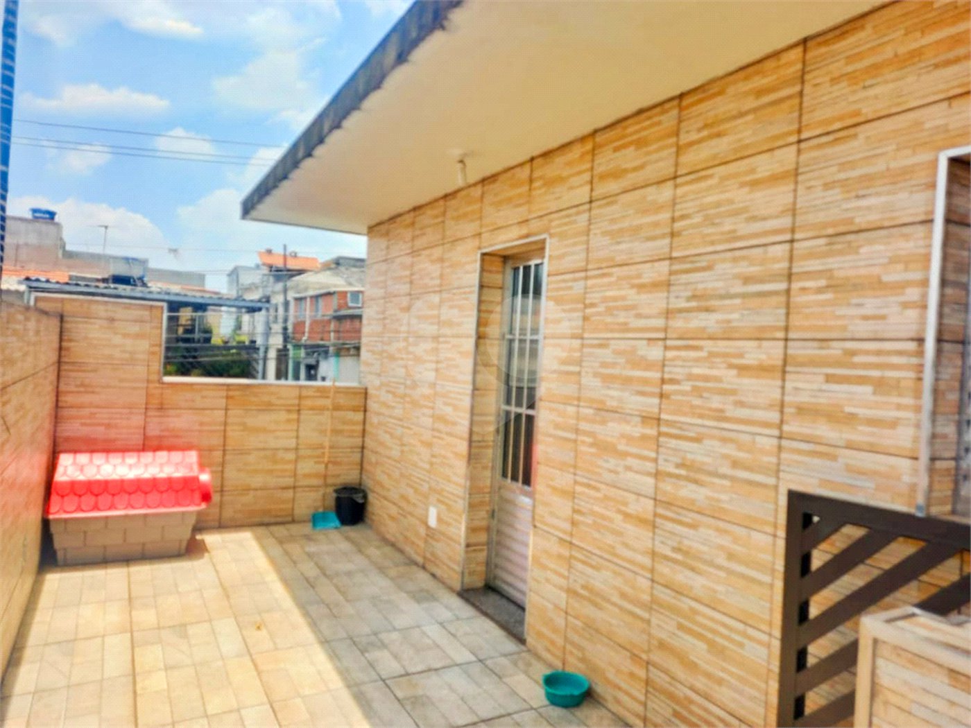 Casa terrea com 6 quartos, 2 vagas na Vila Brasilina
