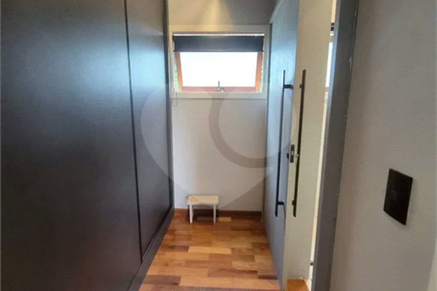 Casa em Condomínio de Alto Padrão no Suíça da Cantareira.