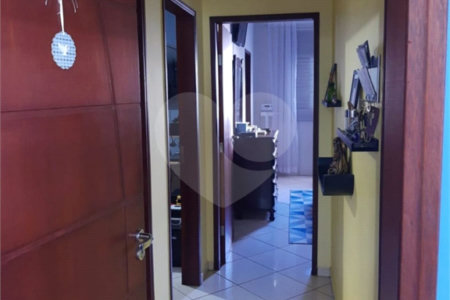 CASA A VENDA NO BAIRRO VILA GENY EM LORENA