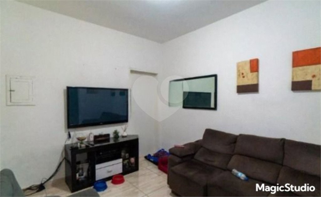 Casa com 200m² , 4 dormitórios , sendo 3 suítes , 2 vagas , à venda no Jabaquara.