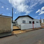 Casa térrea a venda na Vila Lutfalla