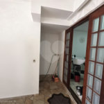 Casa térrea à venda no Douradinho com 2 quartos e edícula com mais dois quartos e 2 banheiros.