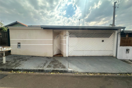 Casa a venda no Jardim Zavaglia