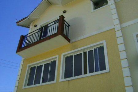 Casa à venda com 3 quartos, sendo 1 suíte, no condomínio Res Green Ville, São Paulo - SP