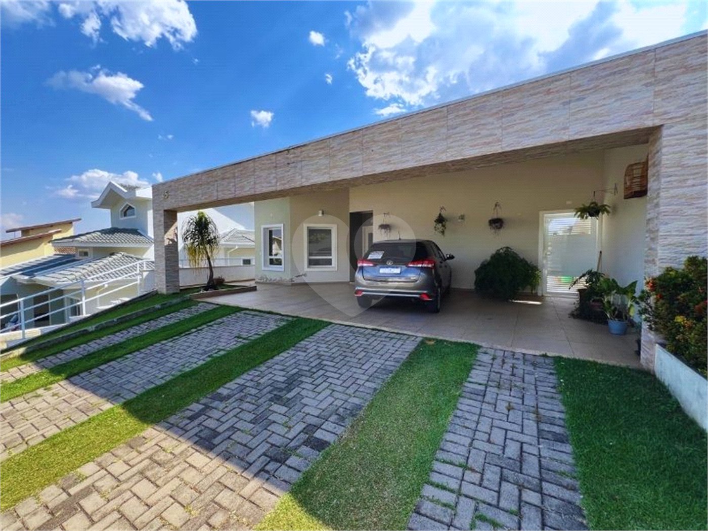Apresento essa belíssima casa no Condomínio Delle Stelle - Louveira SP