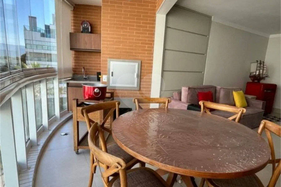 Apartamento à venda com 3 quartos, sendo 1 suíte,  em Riviera de São Lourenço, Bertioga, SP