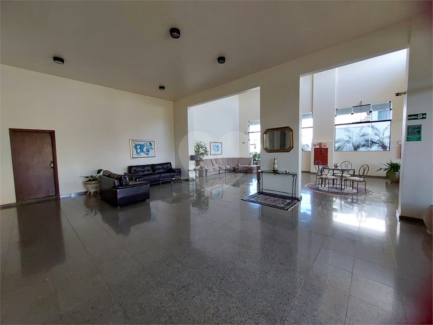 Apartamento com 130m² enfrente ao São Carlos Clube
