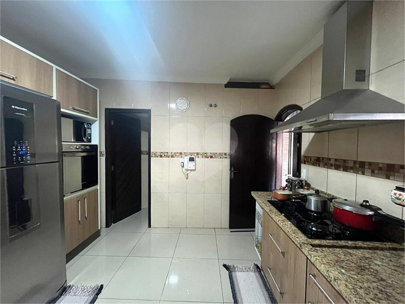 Casa com piscina disponivel para venda com 250m² - Jardim Paris / SP
