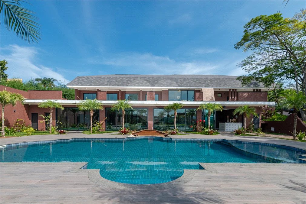 Casa à venda com 4 suítes no condomínio Vale da Santa Fé, Vinhedo - SP