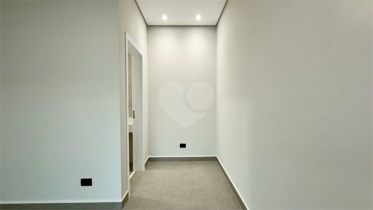 Casa térrea 3 dormitórios (3 suítes), espaço gourmet, piscina, 2 vagas garagem, condomínio fechado com ampla área lazer