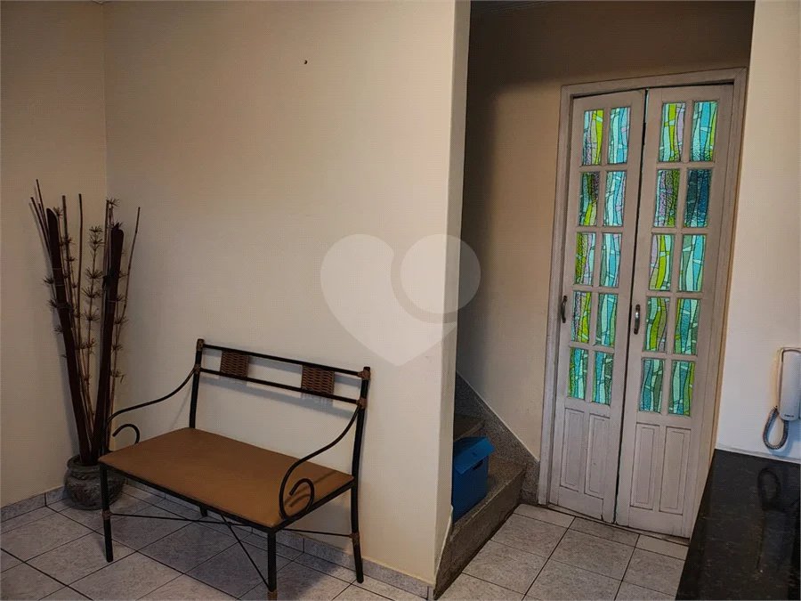 SOBRADO COMERCIAL PARA LOCAÇÃO NO RUDGE RAMOS | 197 m²