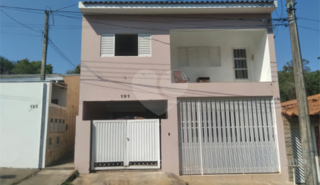 Sobrado à venda com 3 quartos em Residencial Astolpho Luiz do Prado, São Carlos, SP