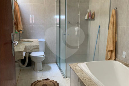 Casa de 3 quartos em Ibaté - SP
