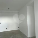 Apartamento com 95m² , 3 dormitórios , 2 vagas , à venda na Vila Prudente.