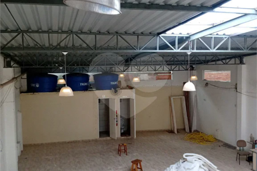 Galpão à venda para fins comercial com otima localização, venha conferir!!