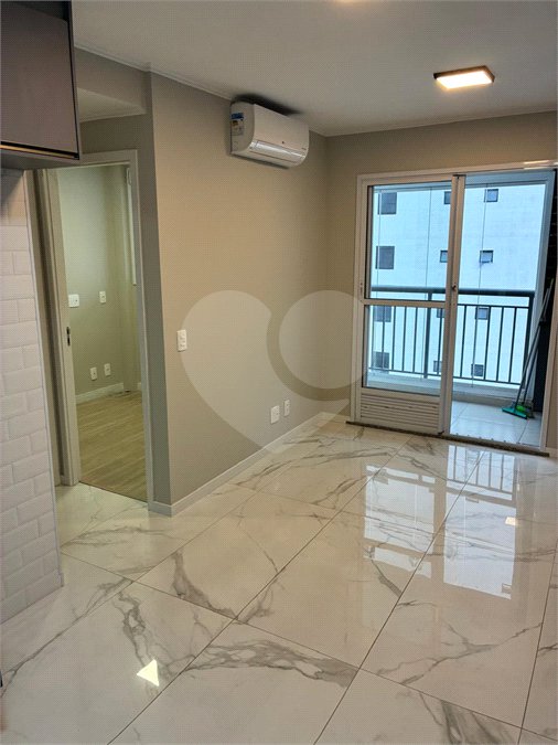 Apartamento para locação na Pompéia | 52 m² | 2 dormitórios (1 suíte) | 1 vaga