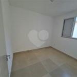 Indaiatuba - Sp - Vila Vic Florença - R$ 290.000,00 - Apartamento de 48m²,, no andar de cima, dois quartos, um banheiro, cozinha e sala, uma vaga de garagem. Condomínio fechado. Apartamento está do jeito que foi entregue . Area de lazer no condominio - Área do condomínio: Churrasqueira