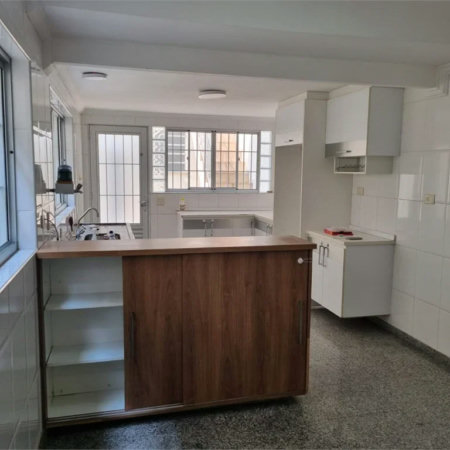 Sobrado à venda com 3 quartos, sendo 1 suíte, em Jardim Bonfiglioli, São Paulo, SP
