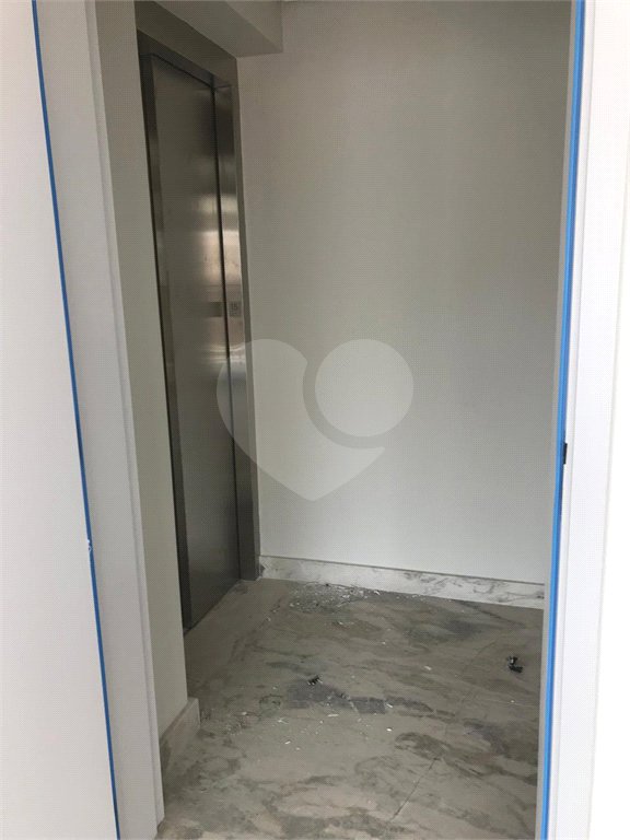 Magnífico apartamento novo (no contra-piso) à venda na Chácara Klabin com 144 m² e 3 suítes.