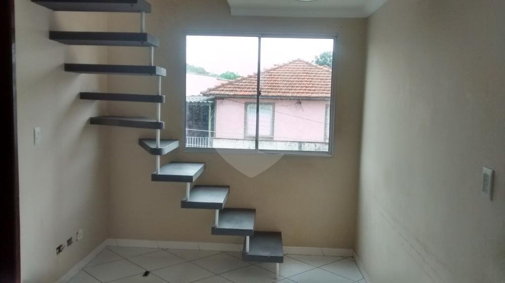 Ótima cobertura com 3 dormitórios,1 suíte, Condomínio com lazer e ótima localização.,